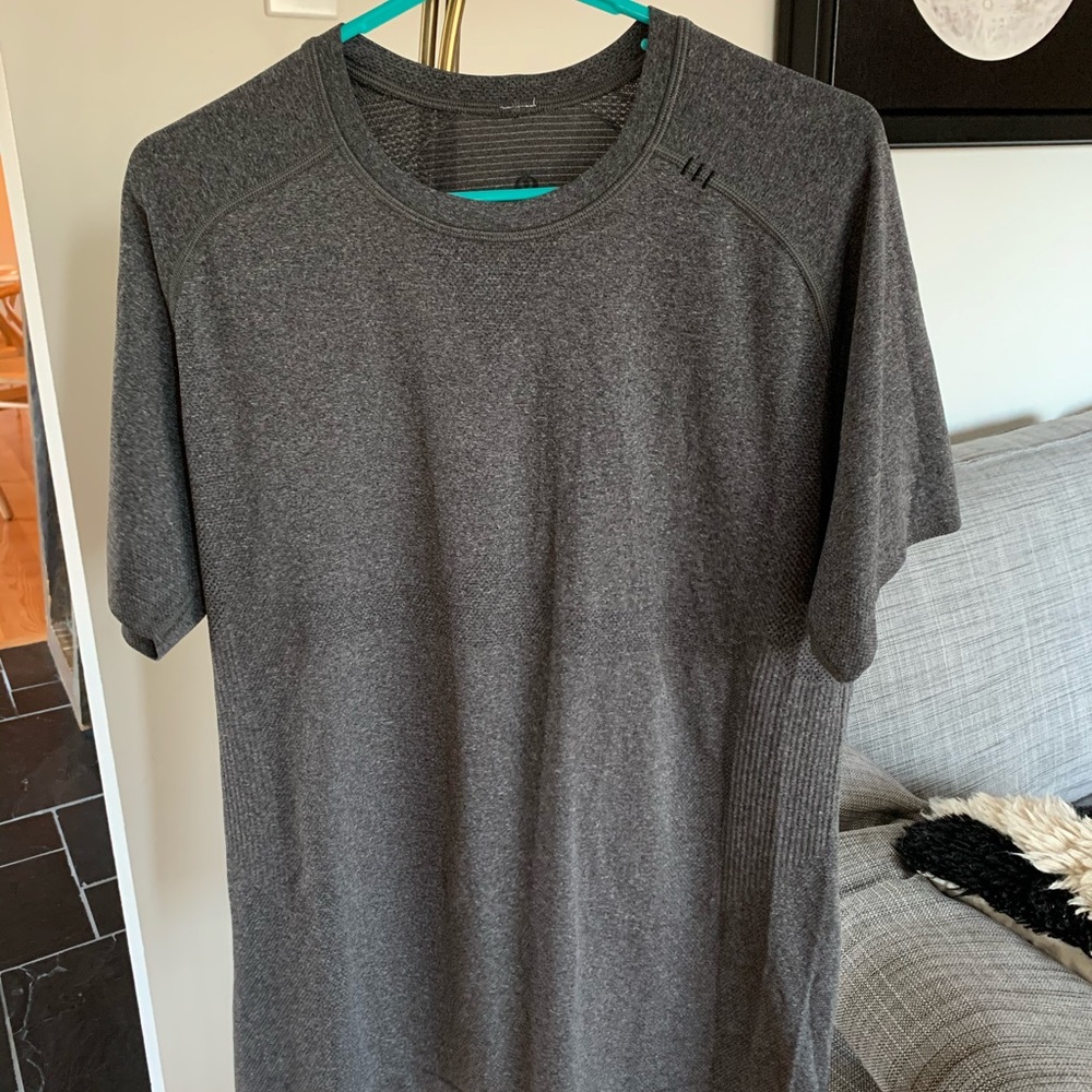 Lululemon Men's Metal Vent Tech Short-sleeve Shirt